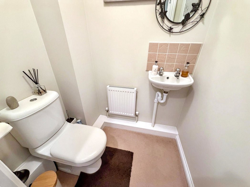 Property image 8 of 21