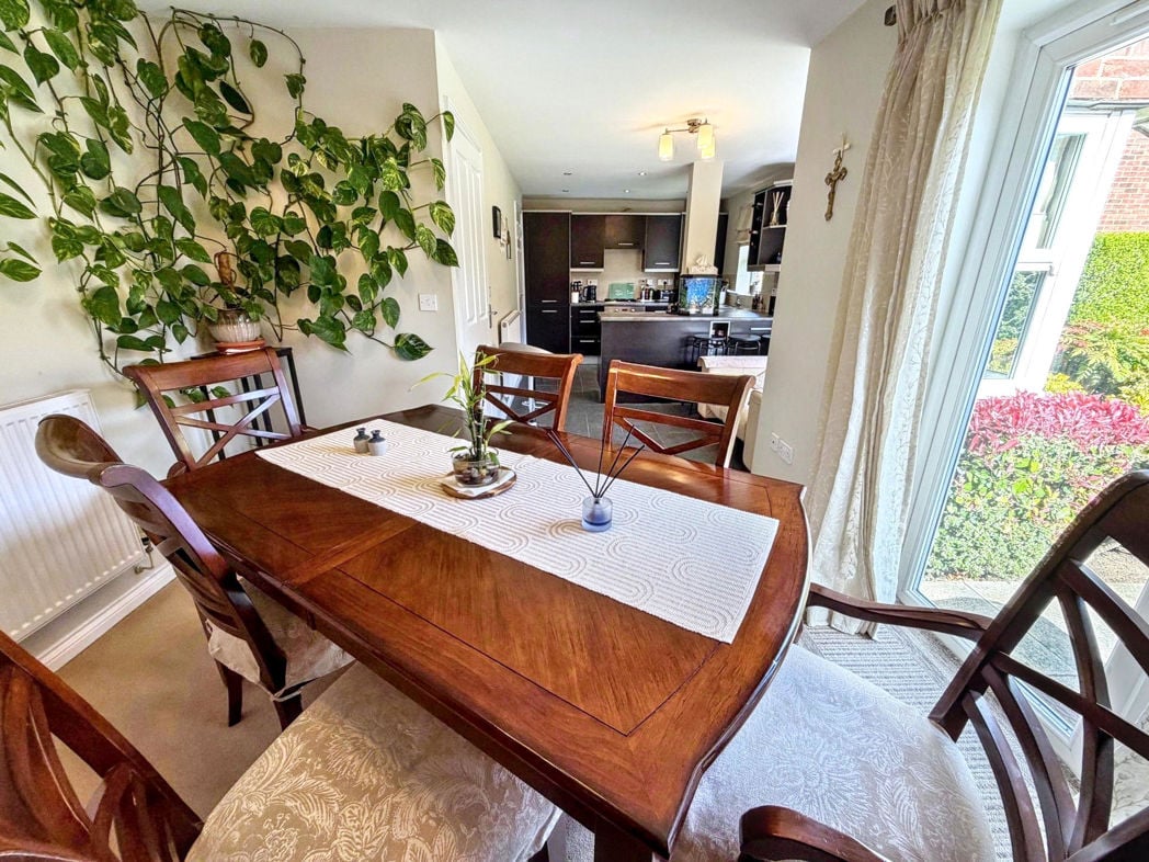 Property image 5 of 21