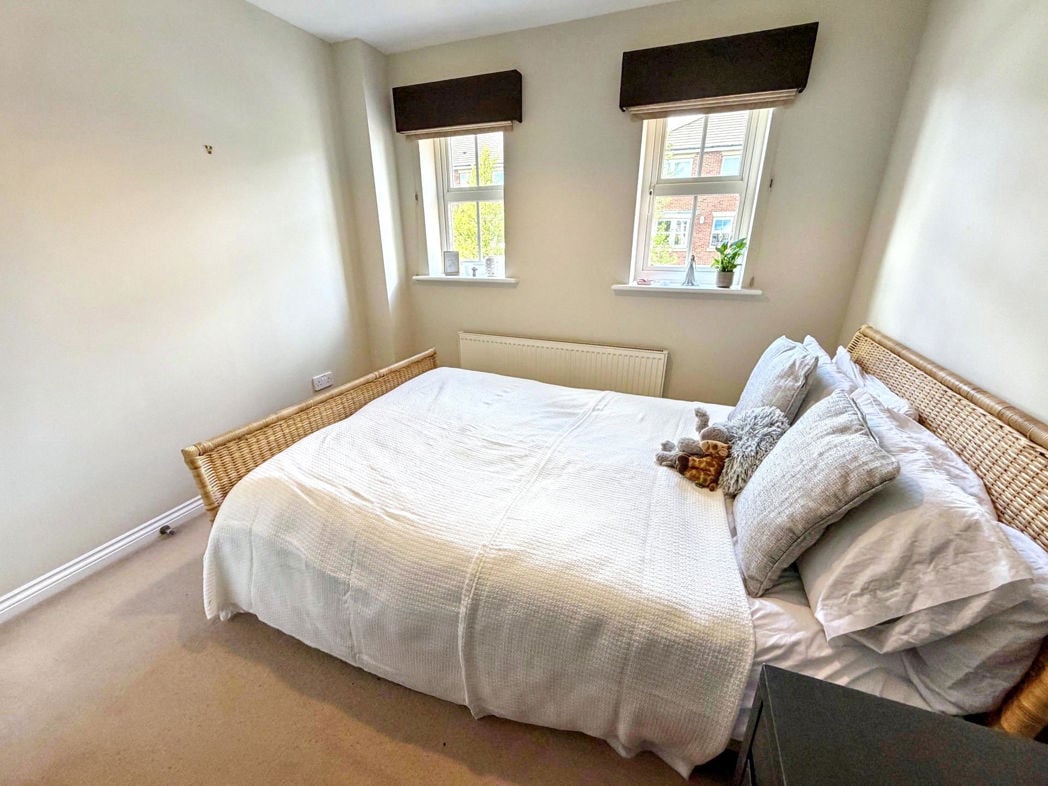 Property image 11 of 21
