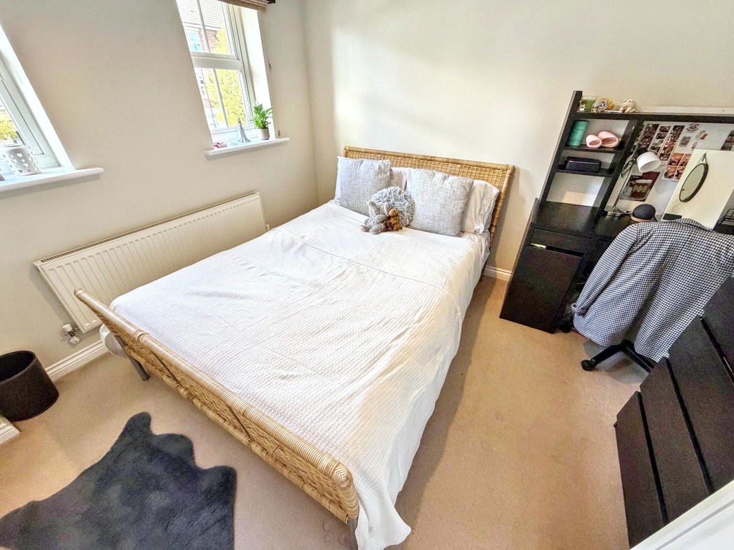 Property image 12 of 21