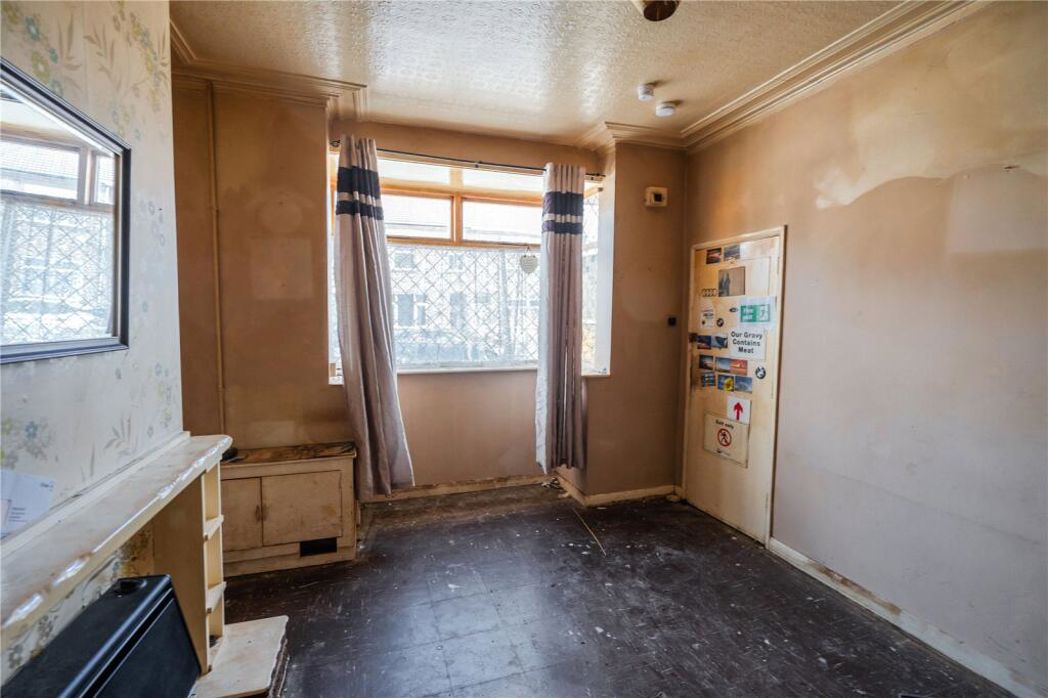 Property image 2 of 18