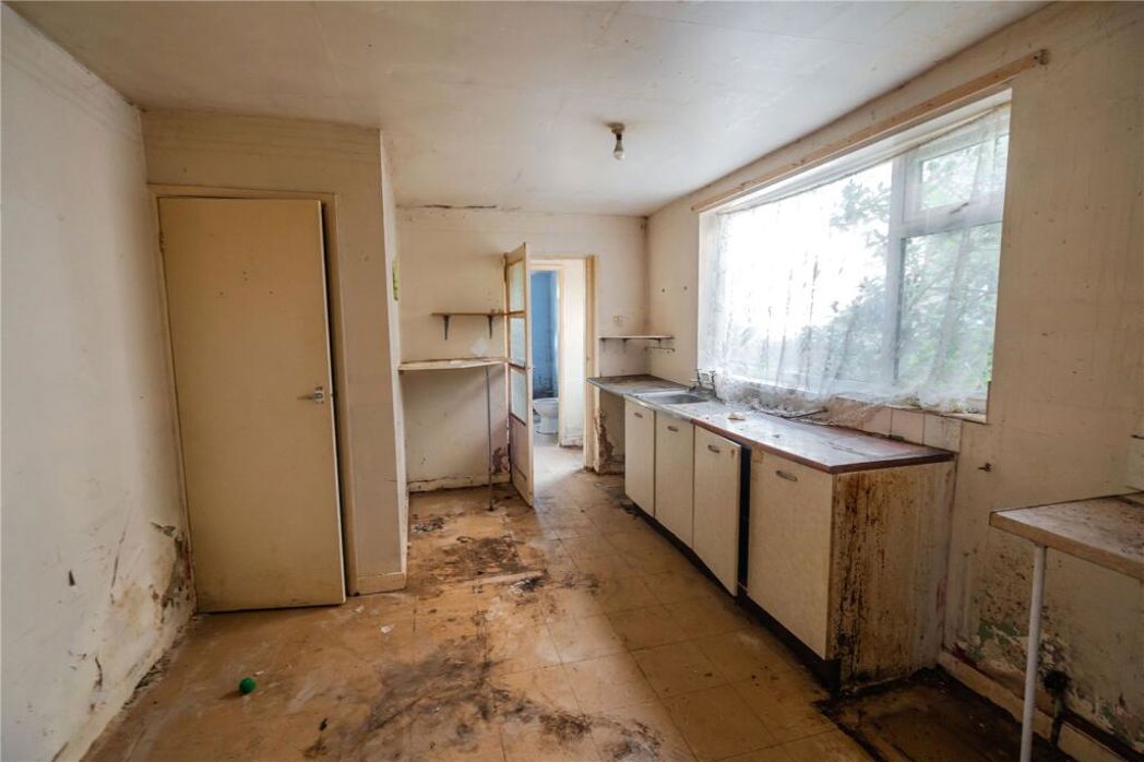 Property image 6 of 18