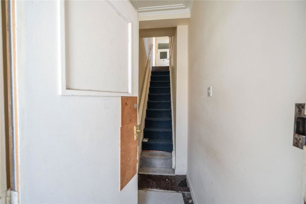 Property image 10 of 18