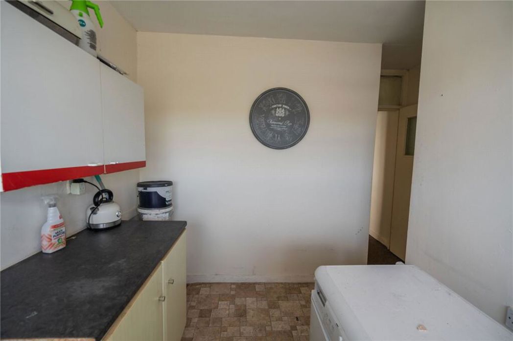 Property image 16 of 18