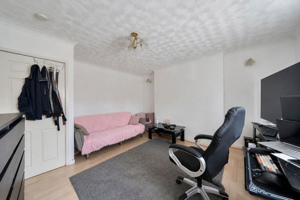 Property image 3 of 9