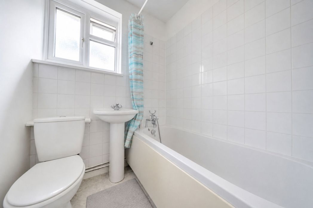 Property image 6 of 9
