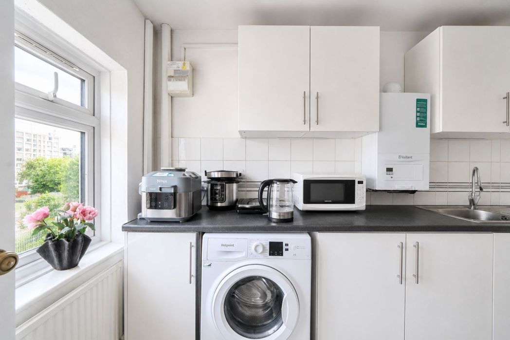 Property image 8 of 9