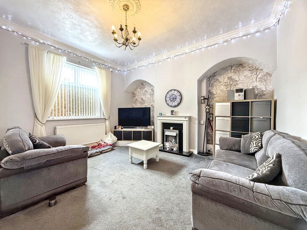 Property image 3 of 18