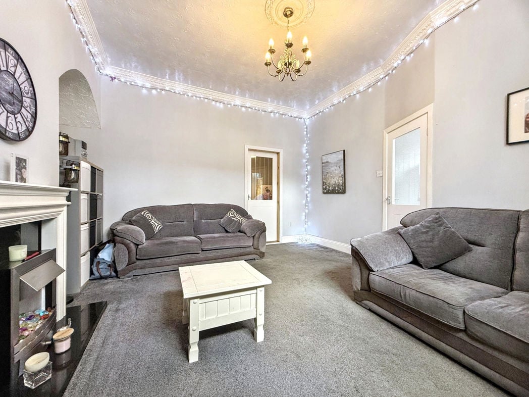 Property image 4 of 18