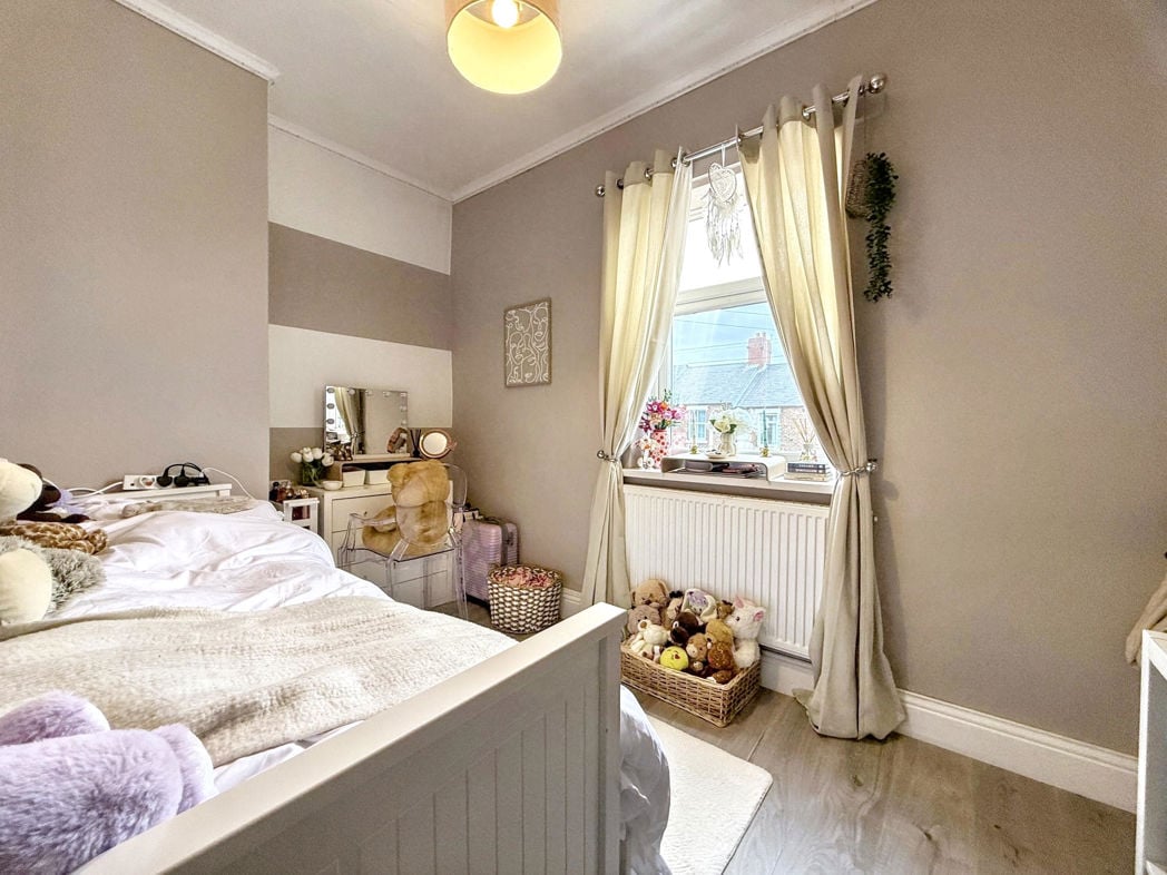 Property image 16 of 18