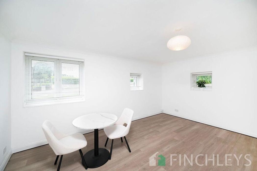 Property image 3 of 15