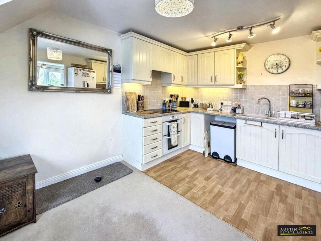 Property image 2 of 14