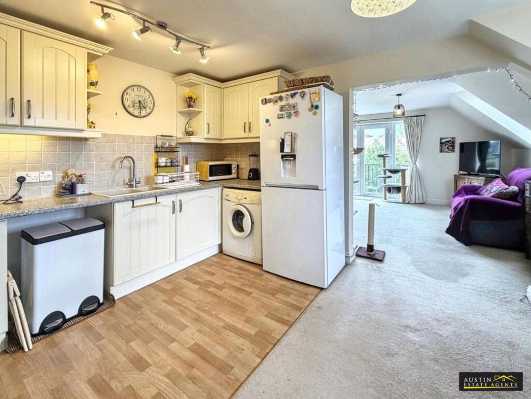 Property image 3 of 14