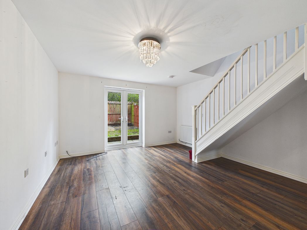 Property image 2 of 9
