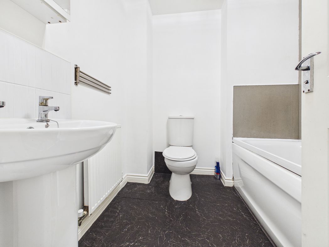 Property image 5 of 9