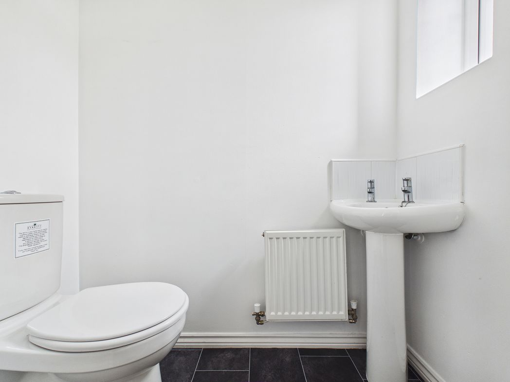 Property image 4 of 8