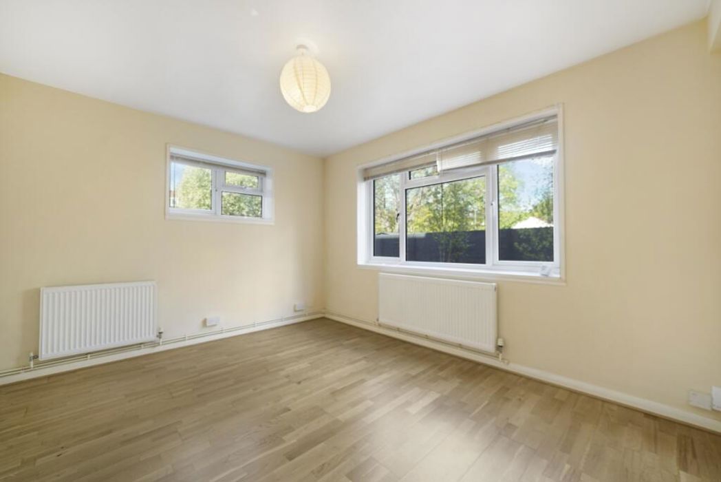 Property image 1 of 11