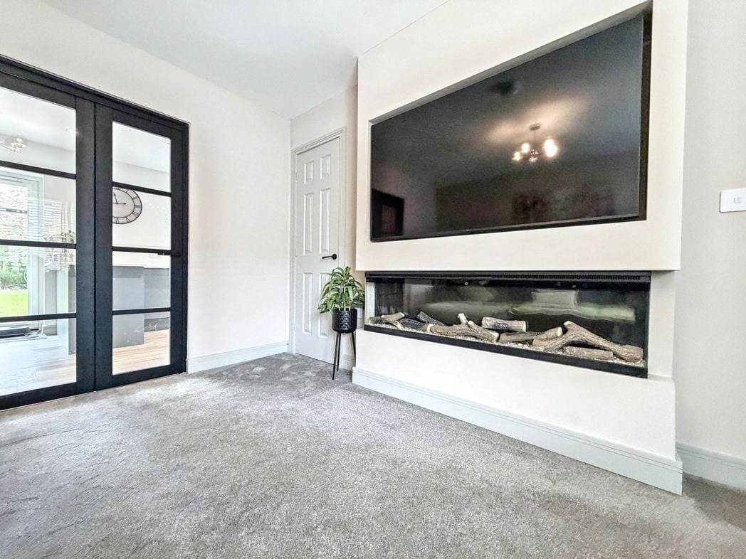 Property image 8 of 27