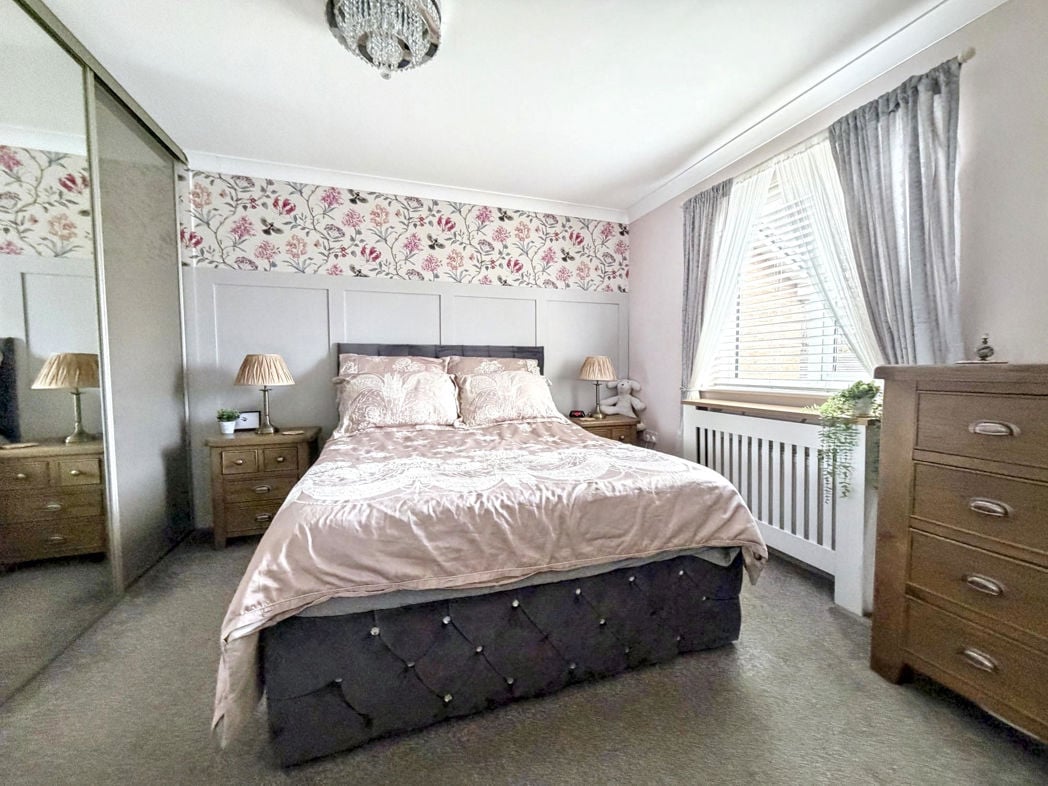 Property image 15 of 27