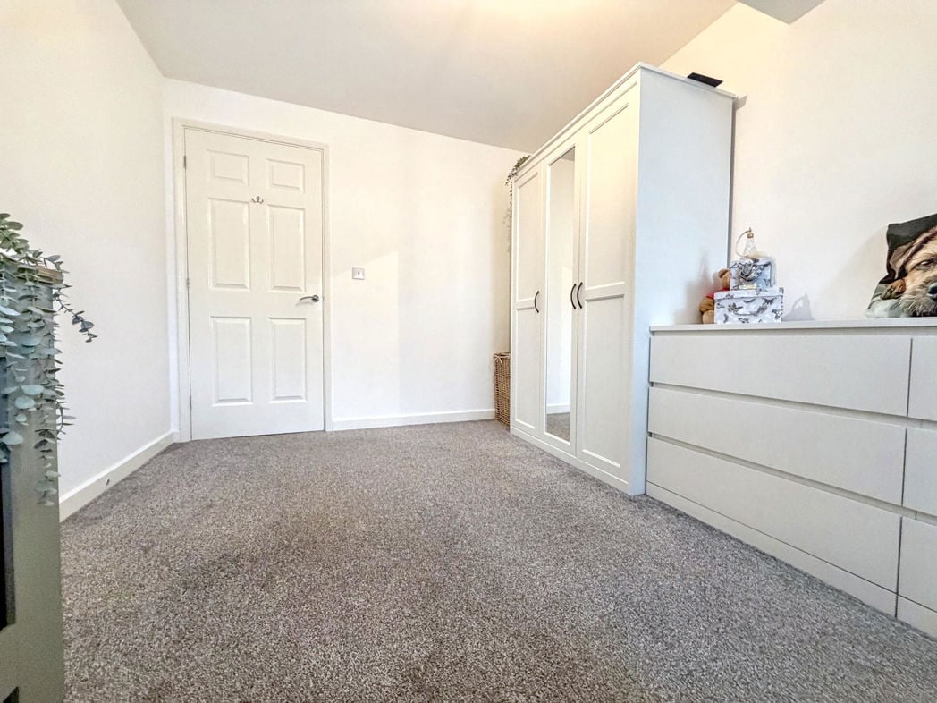 Property image 22 of 27