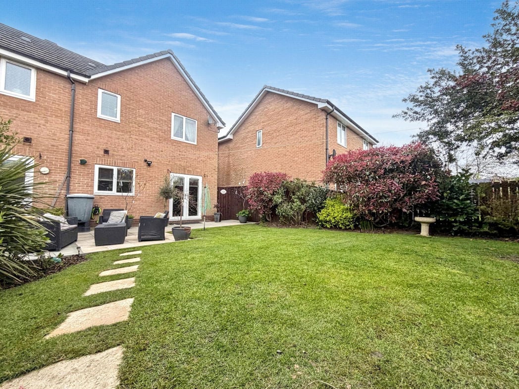Property image 25 of 27