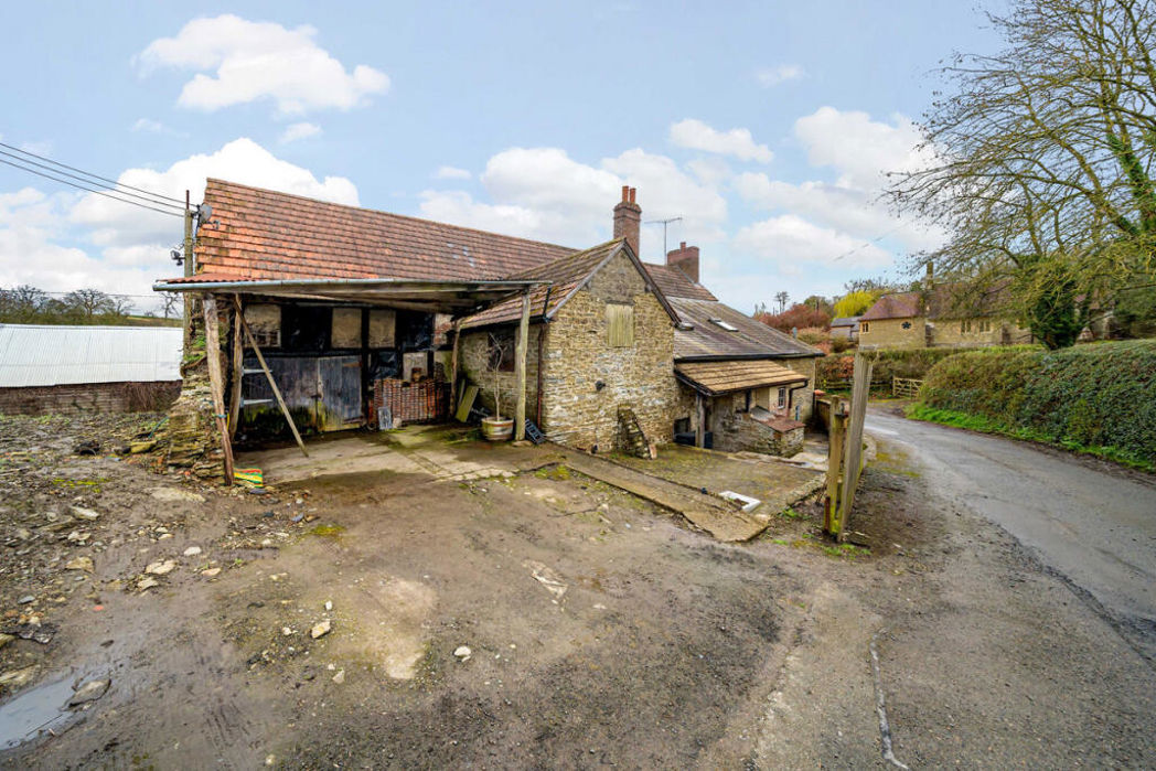 Property image 12 of 21