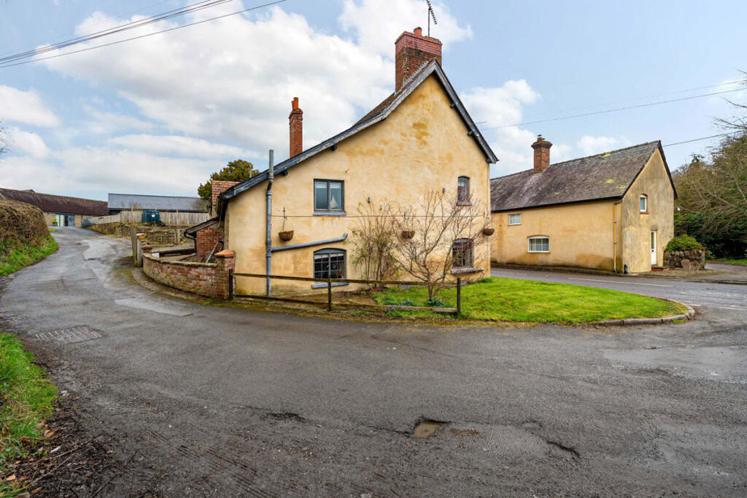Property image 13 of 21