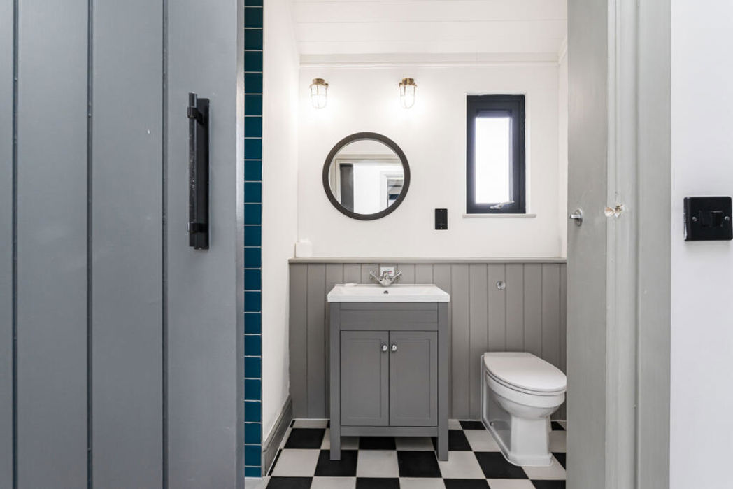 Property image 5 of 17