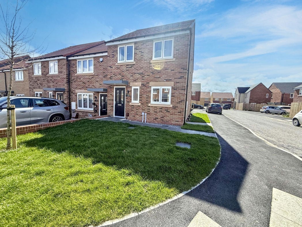 Property image 1 of 21