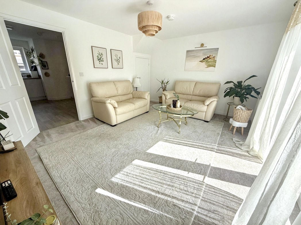 Property image 5 of 21
