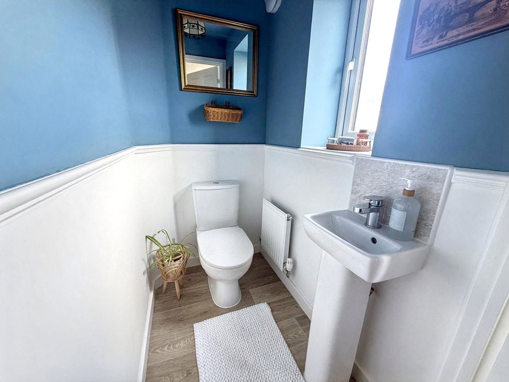 Property image 10 of 21