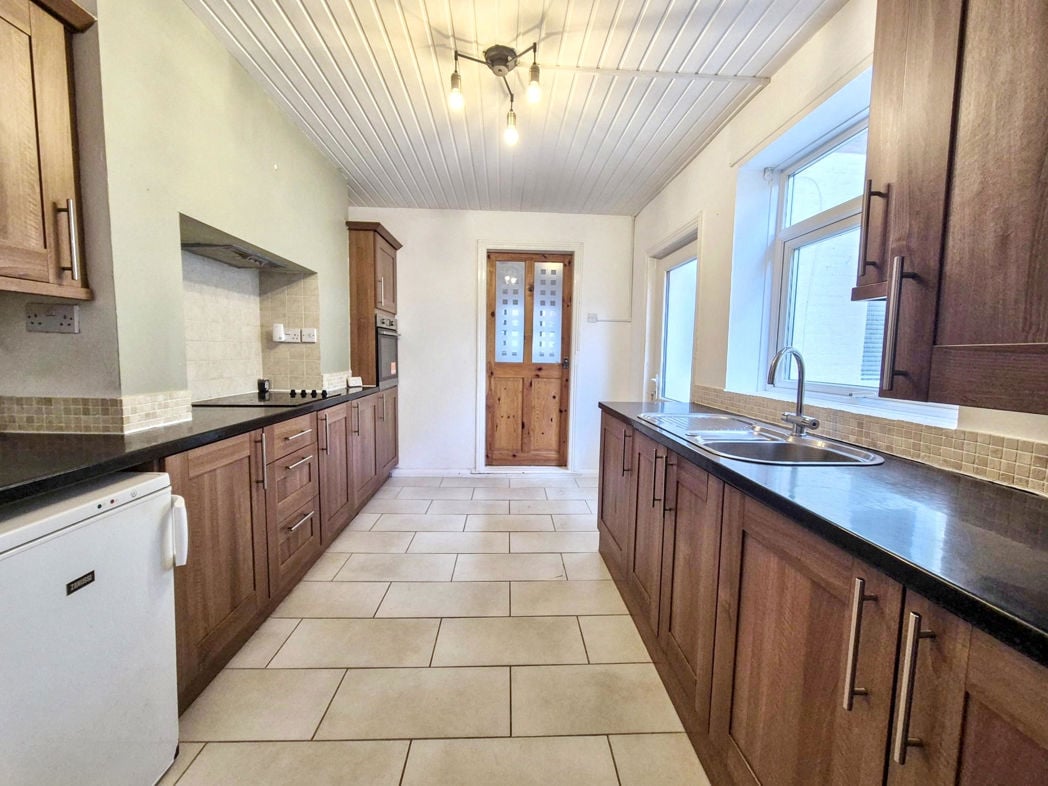 Property image 3 of 13