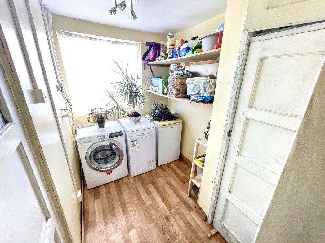 Property image 6 of 13
