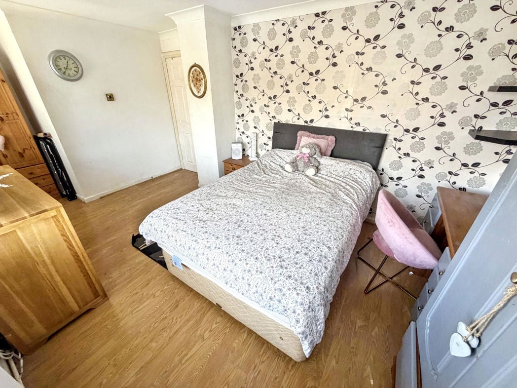Property image 12 of 20
