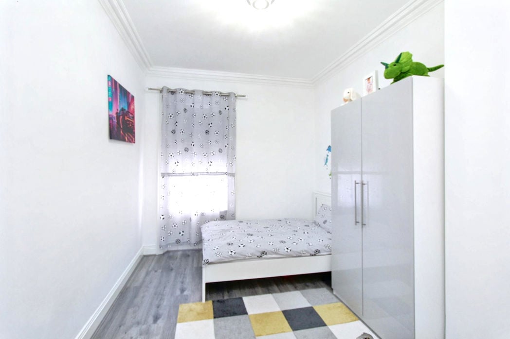 Property image 6 of 7