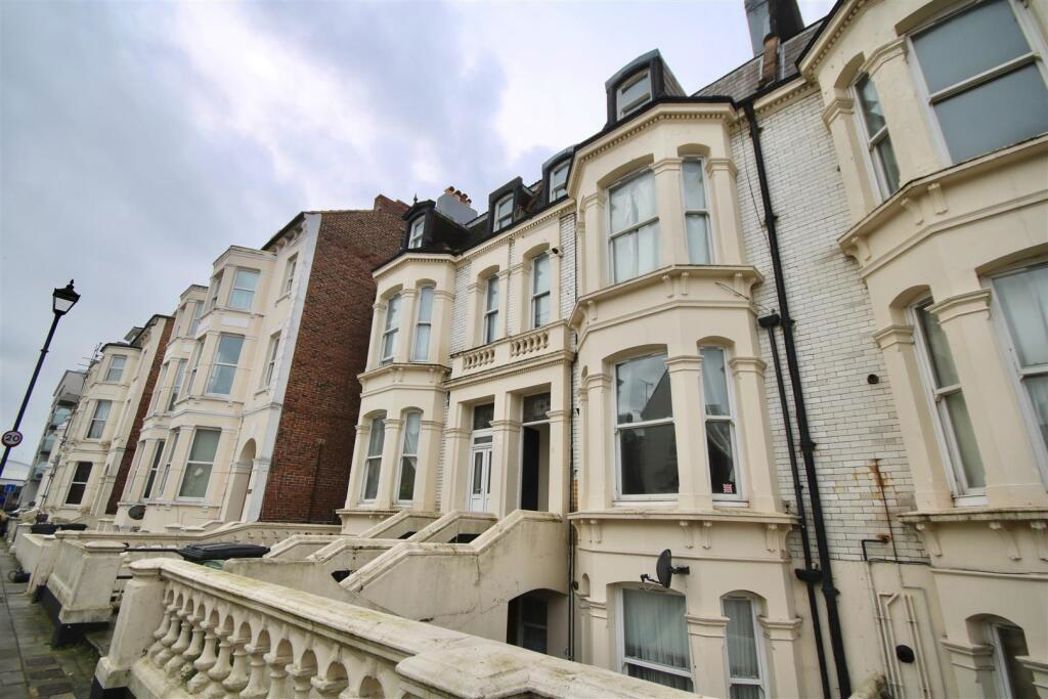 Property image 1 of 6