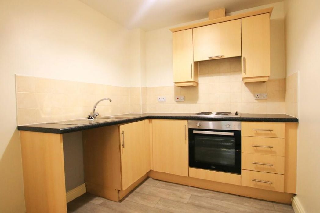 Property image 3 of 9