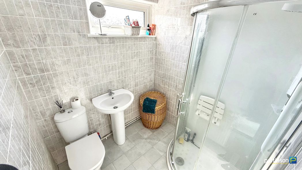 Property image 17 of 22