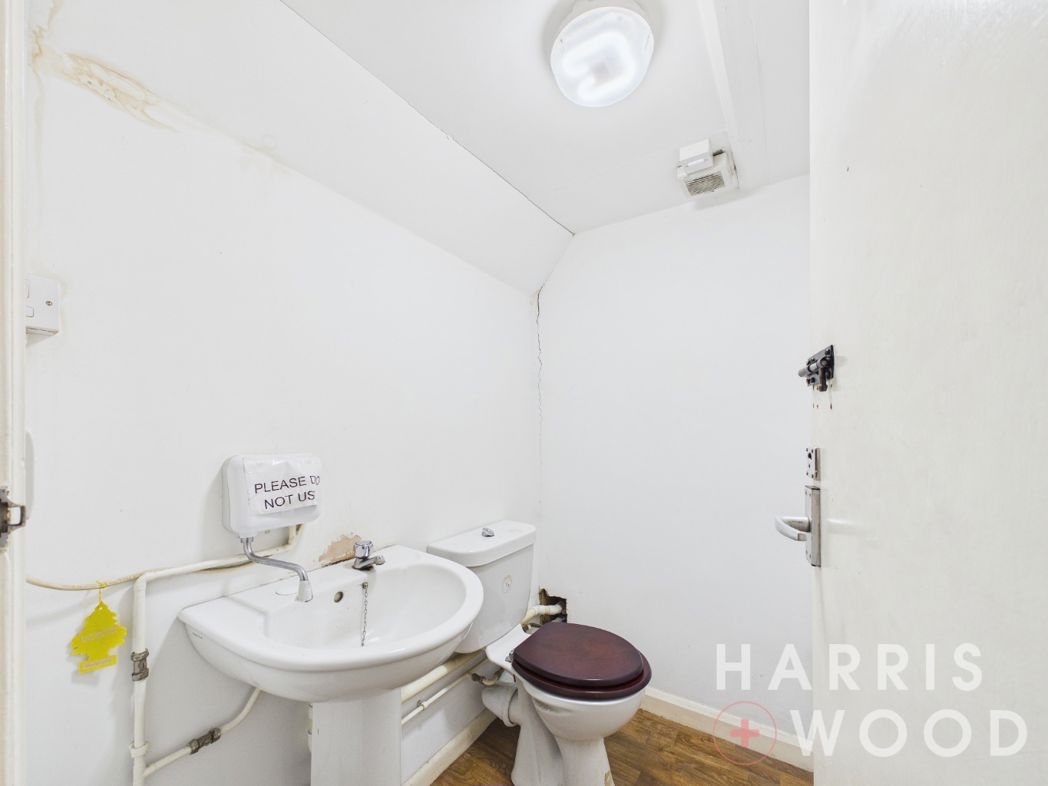 Property image 17 of 83