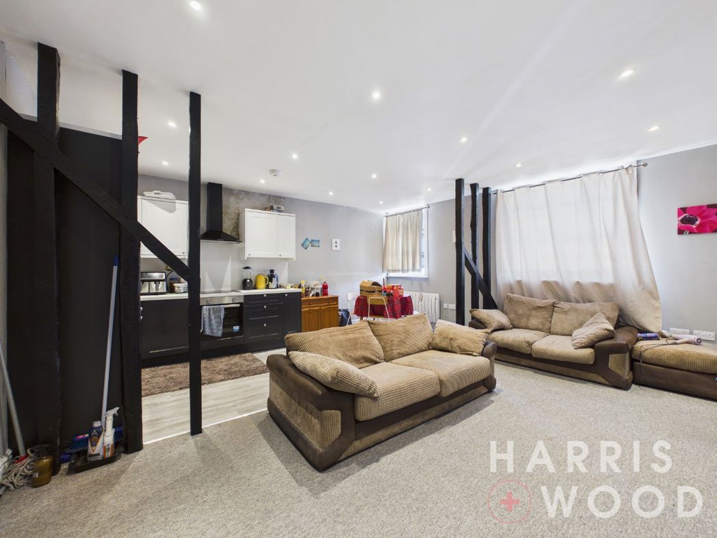Property image 27 of 83