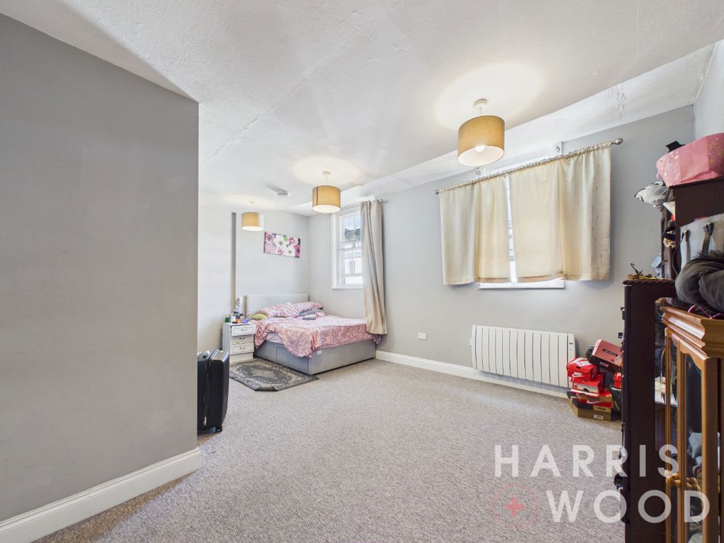 Property image 32 of 83