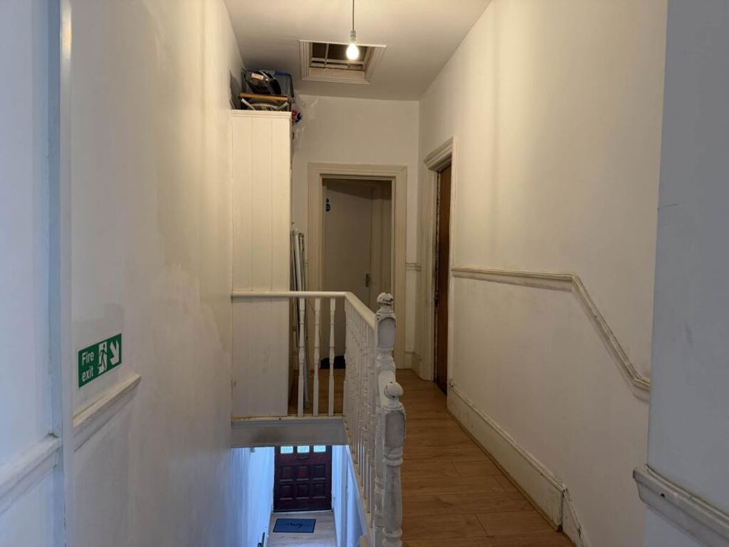 Property image 6 of 11