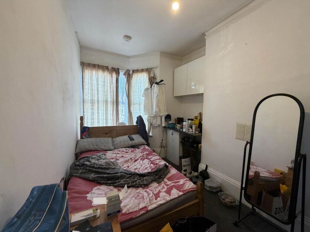 Property image 8 of 11