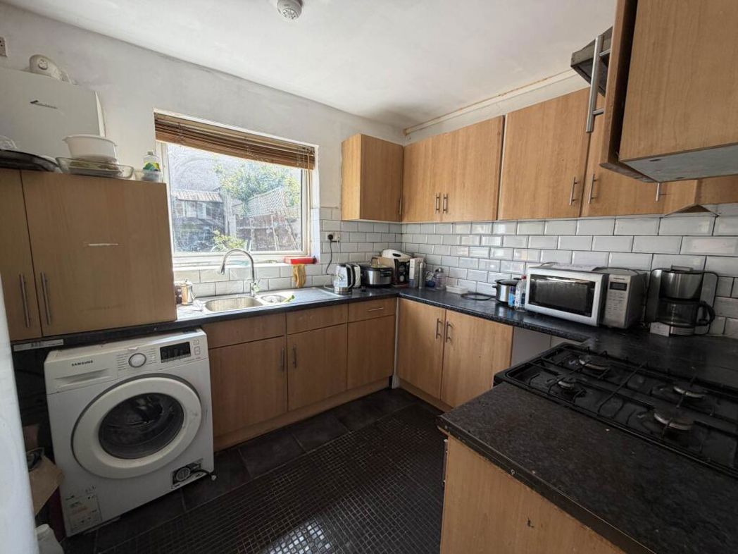 Property image 3 of 11