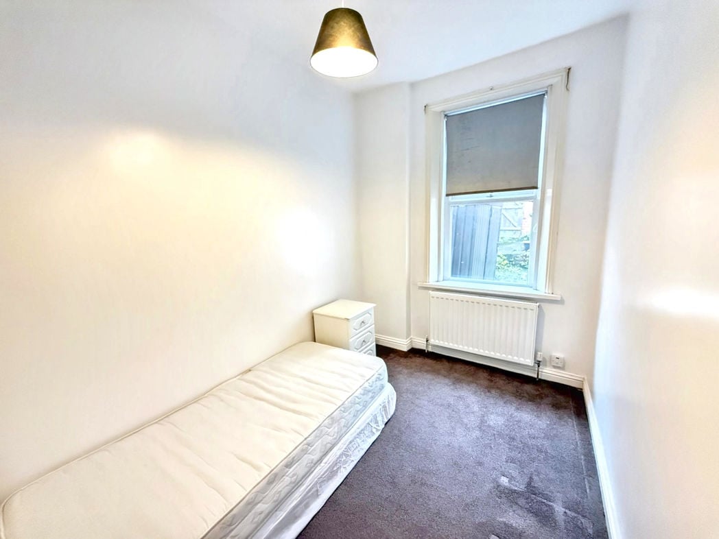Property image 5 of 6