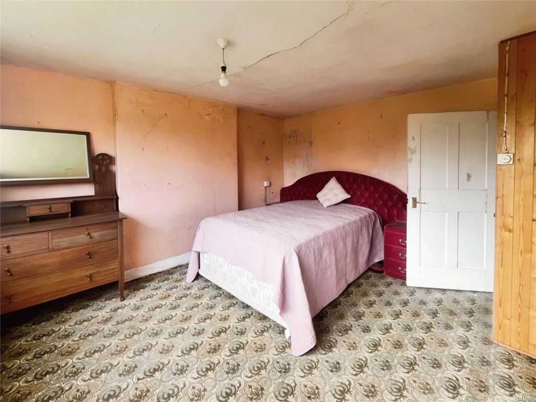 Property image 12 of 25