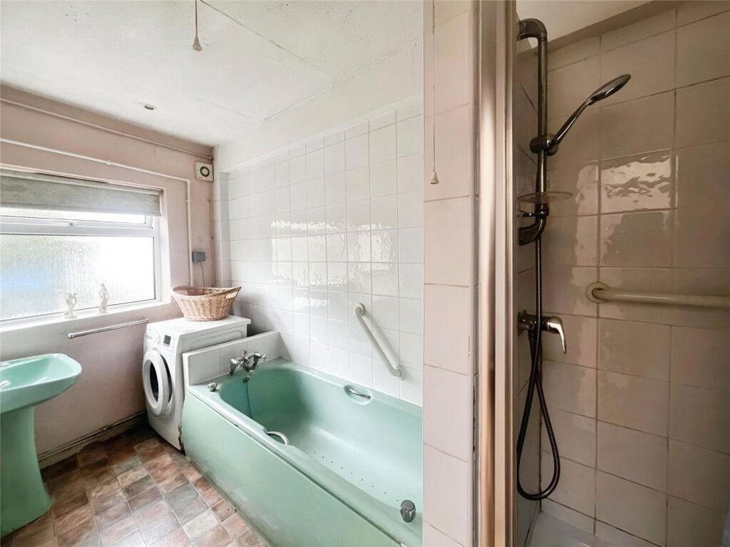 Property image 16 of 25