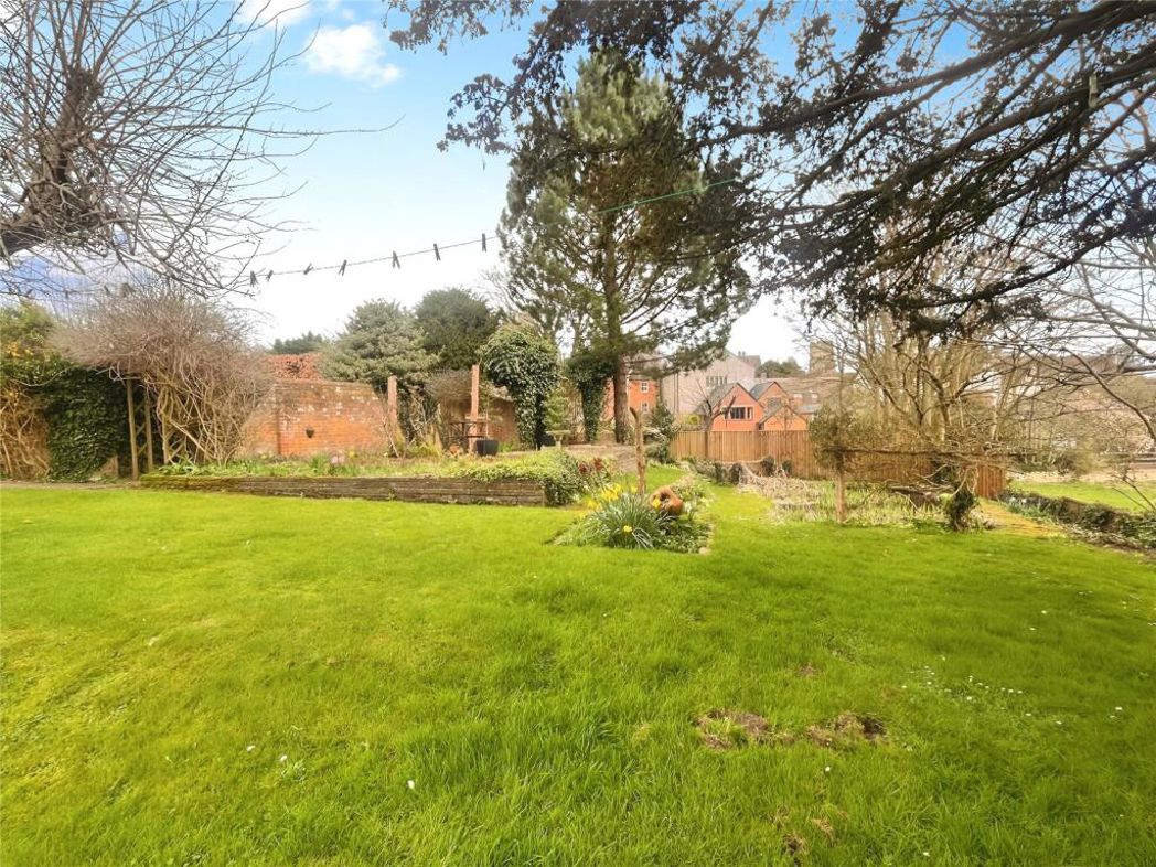 Property image 18 of 25