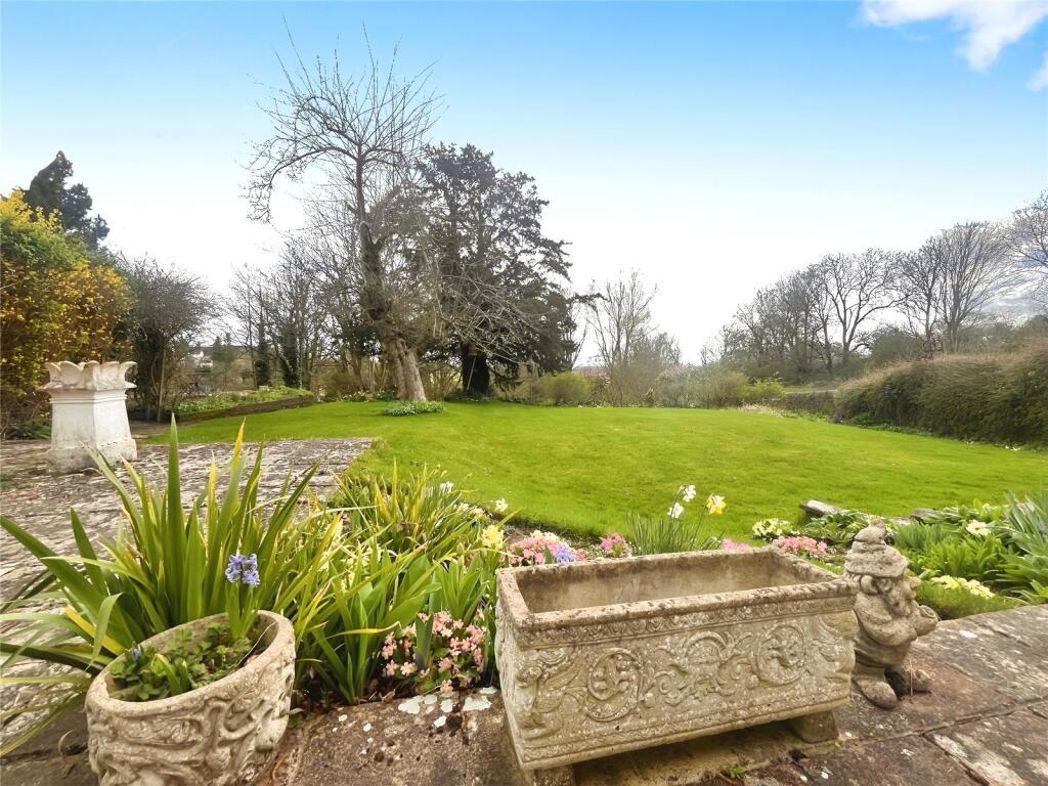 Property image 21 of 25