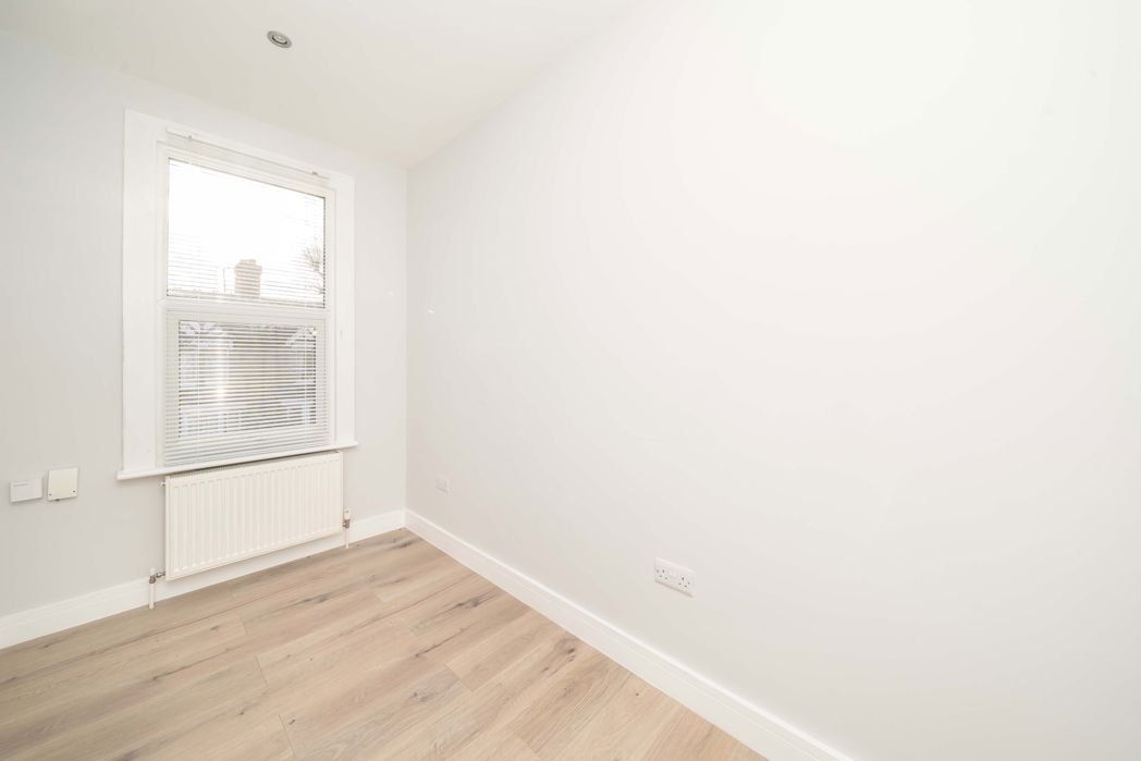 Property image 6 of 7